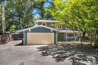 Building Photo - 17085 Skyline Blvd