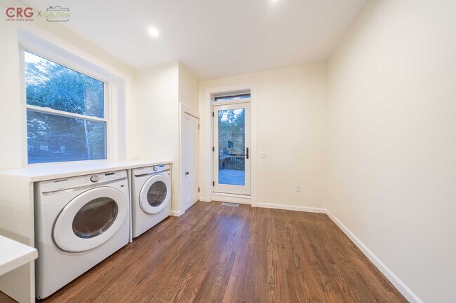 Foto del edificio - 1726 Beacon St