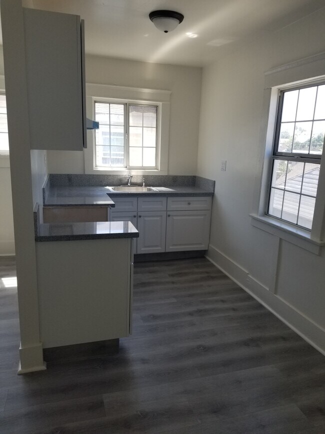 Foto del edificio - 1116 Magnolia Ave