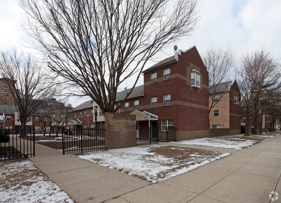 Primary Photo - University City Townhomes