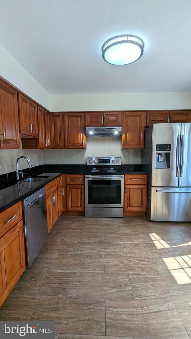 Foto del edificio - 2659 Centennial Ct