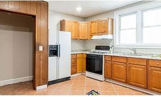 Foto del edificio - 246 N Rose St