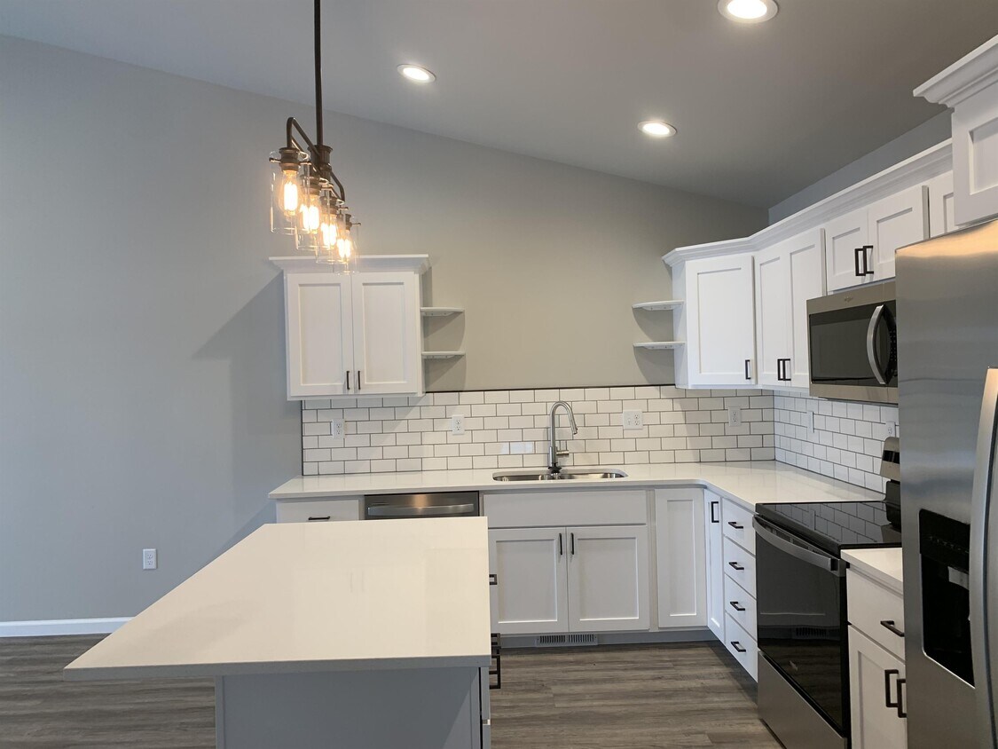 Foto principal - 7217 29th St S