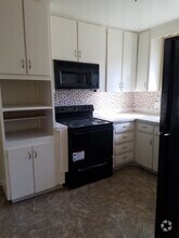 Building Photo - 10483 Lincoln Ct