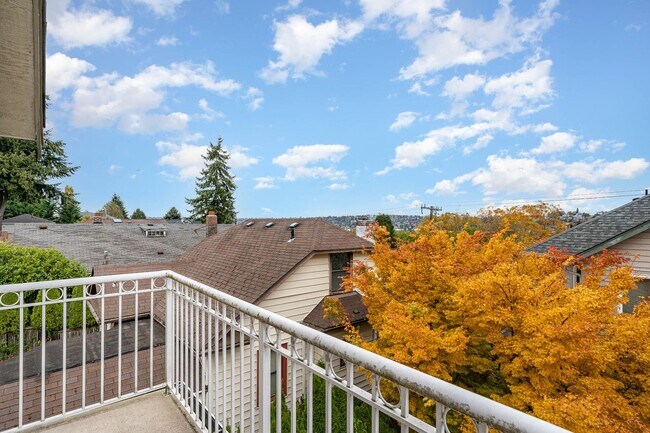 Foto del edificio - 2Bd/2Ba Seattle Townhouse