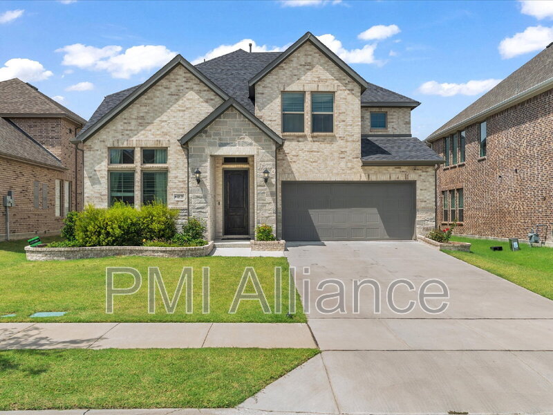 Foto principal - 4828 Celestial Rd