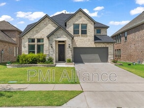 Building Photo - 4828 Celestial Rd