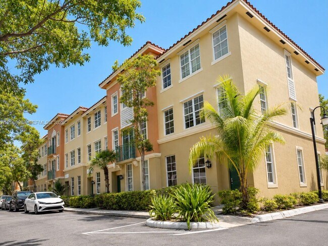 Building Photo - 2069 S Ocean Dr