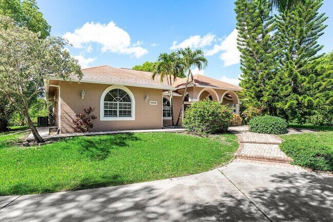 Foto del edificio - 12208 75th Ln N