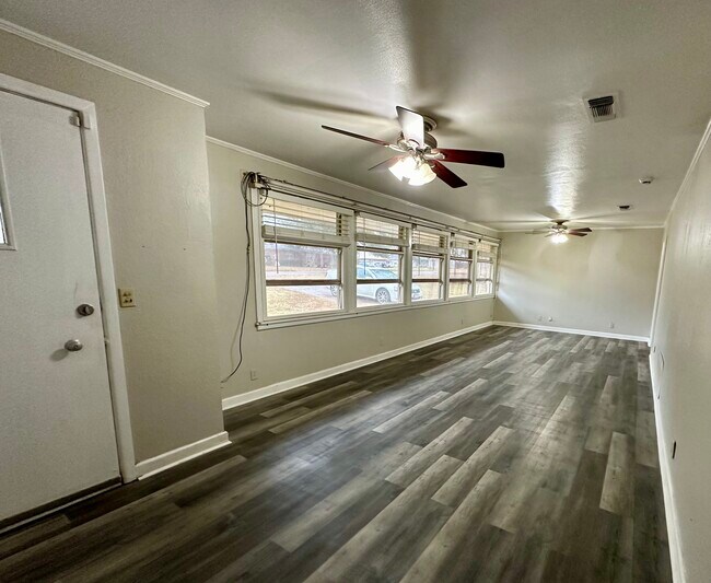 1627 E 1st St, Mount Pleasant, TX 75455 House Rental in Mount