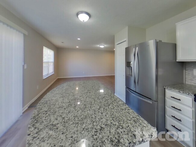 Building Photo - 11268 Lucky Dan Dr