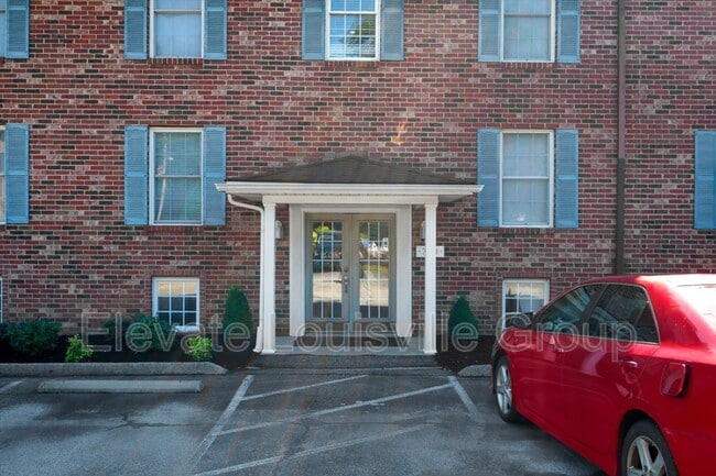 Building Photo - 739 N Hite Ave