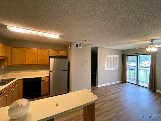 Foto del edificio - 6634 Willow Pointe Dr NW