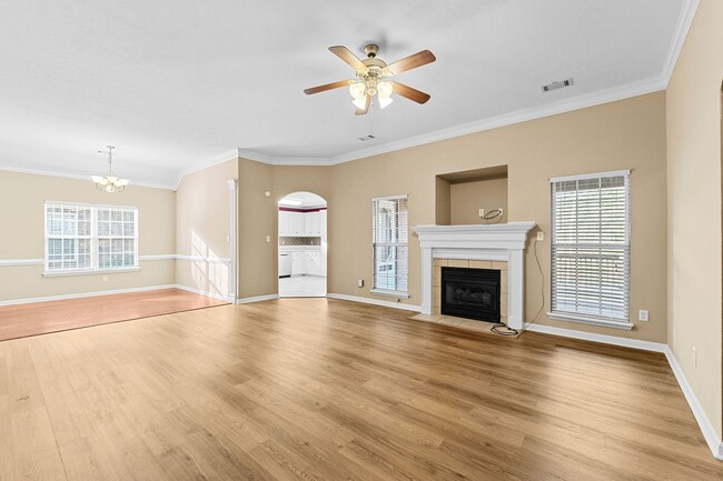 Building Photo - 934 Sedgefield Cir