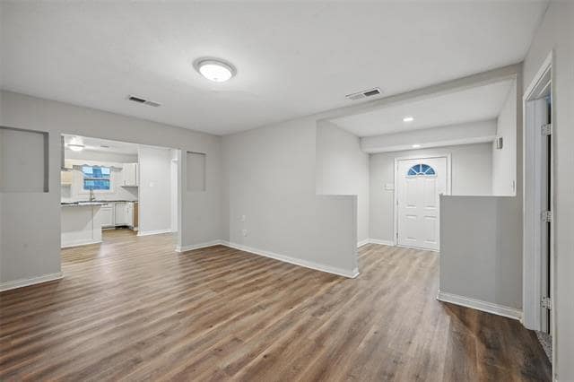 Building Photo - 1003 Pecan Ave