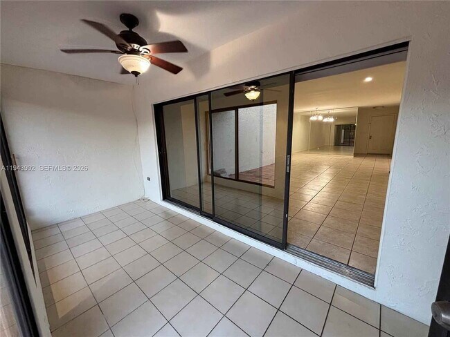 Building Photo - Southwest 115th Place, Miami, FL 33173 - 3 BR 2 BA single-family home