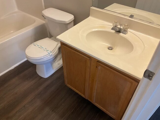 Foto del edificio - 328 Tanner Ct