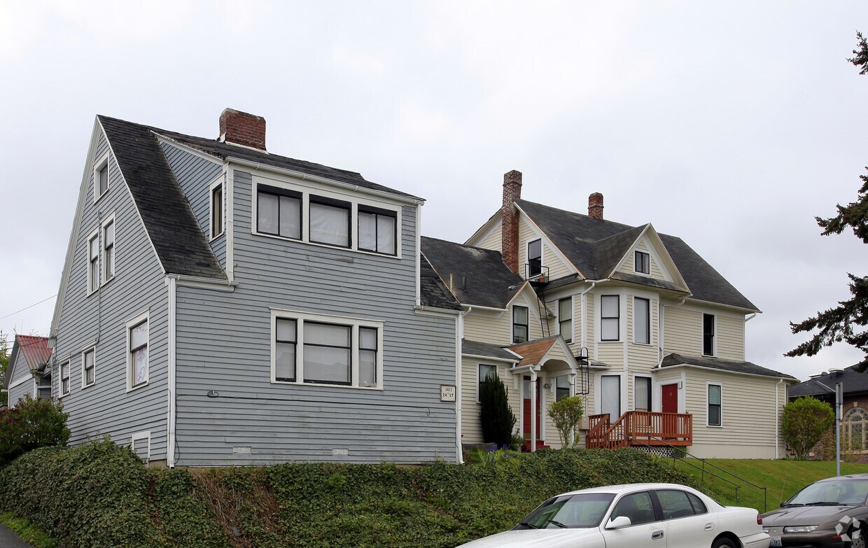 Building Photo - 2332 Hoyt Ave
