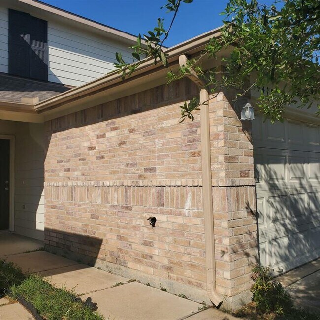 Building Photo - 19410 Dry Canyon Ct