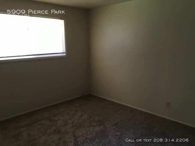 Building Photo - 2 Bedroom 1 Bath, Boise north End