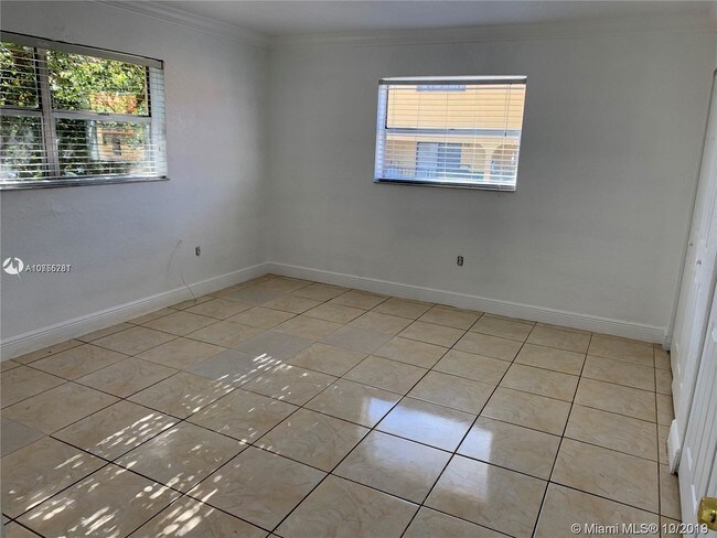 Building Photo - 5150 W 12th Ave