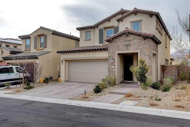 Building Photo - 47 Berneri Dr