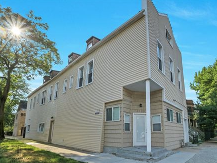 Primary Photo - 3100 N Southport Ave