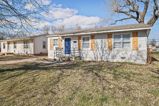 Photo - Cozy 3BD/1BTH Home Conveniently Located near I-240 & I-44