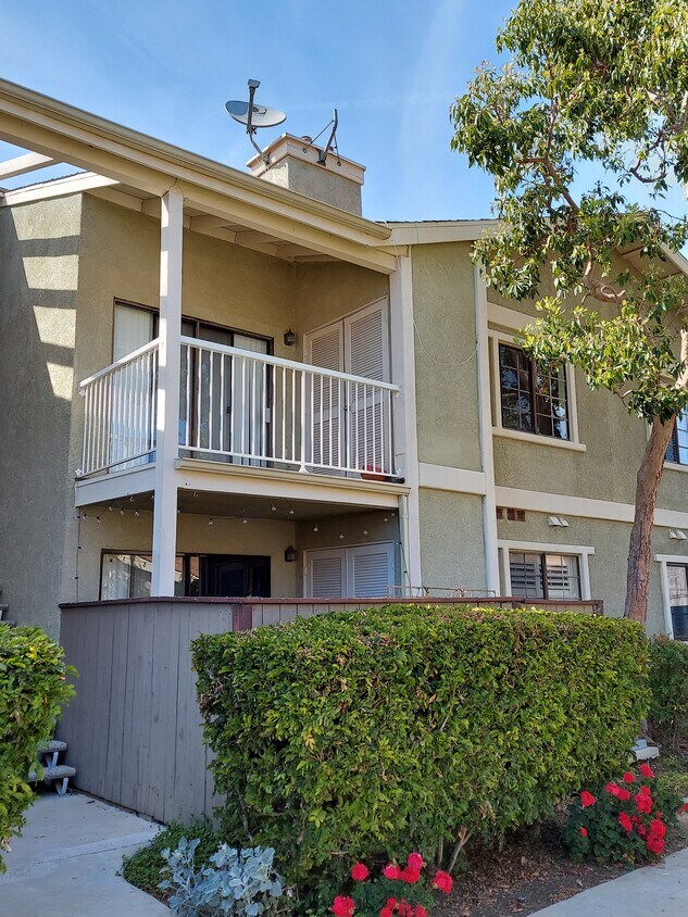 Primary Photo - 1131 Packers Cir