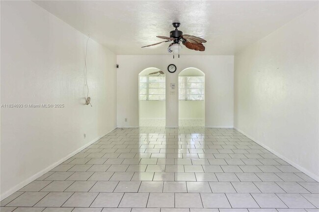 Foto del edificio - 1415 Rodman St