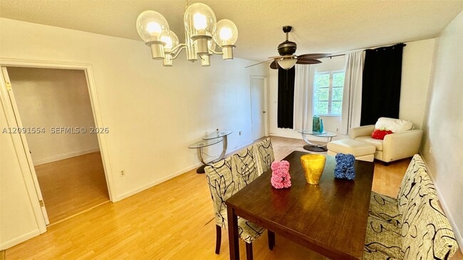 Foto del edificio - 2825 NE 201st Terrace