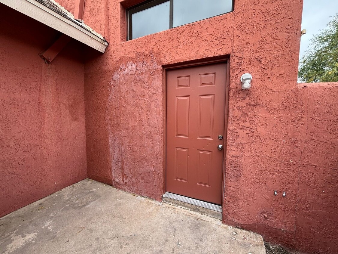 Photo - 1 E Navajo Rd Apts 1 - 15