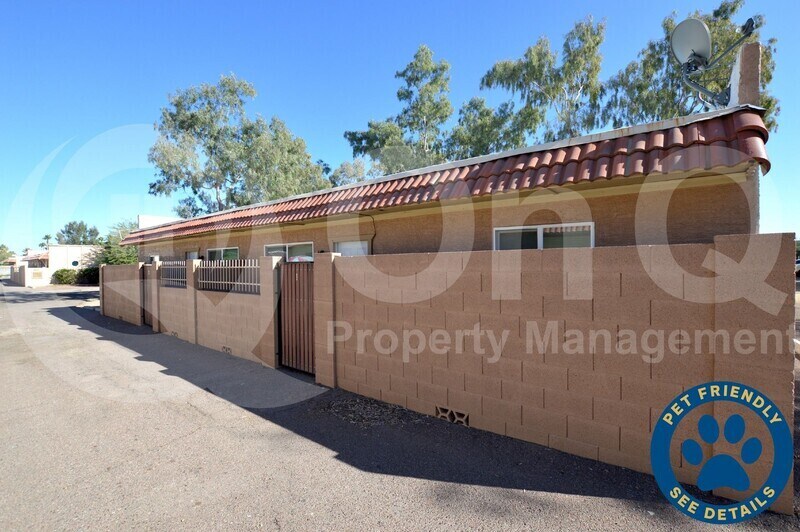Primary Photo - 2719 E Tierra Buena Ln