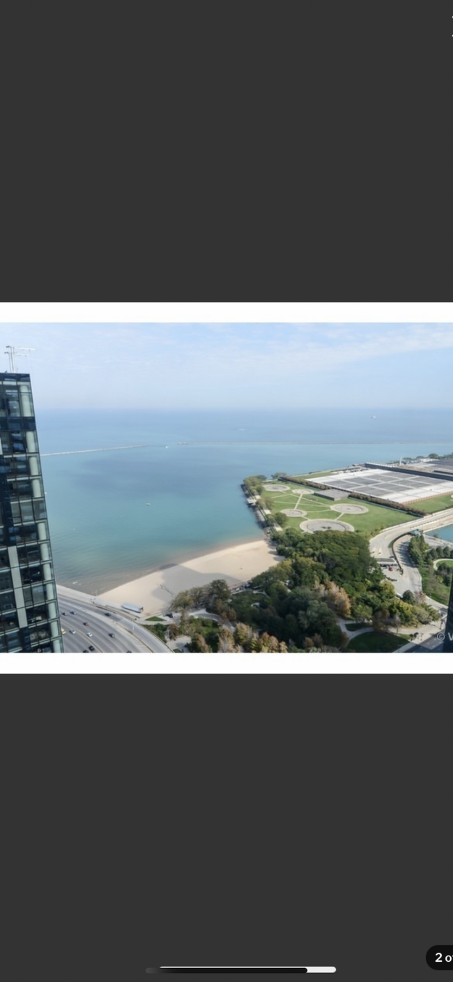 Foto del edificio - 474 N Lake Shore Dr