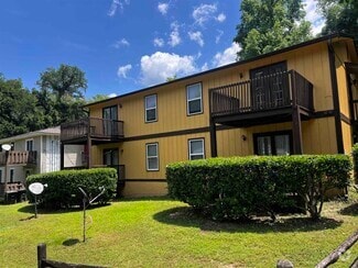 Building Photo - 3009 Oak Hammock Ln