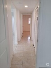 Building Photo - 6530 Lake Patricia Dr