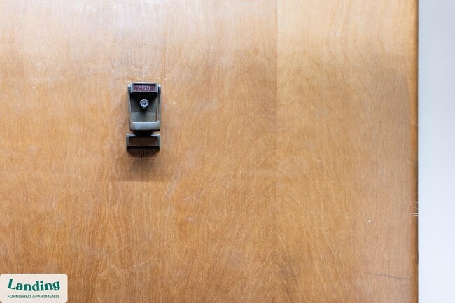 Building Photo - 45 Willow St