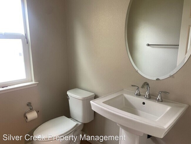 Building Photo - 4 br, 3.5 bath House - 7065 Coombsville Loop