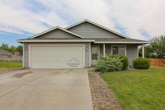 Building Photo - 4215 Cochins Ln