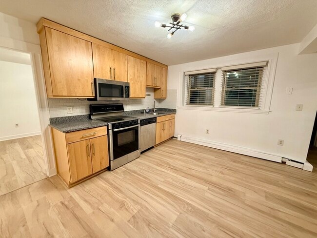 Foto del edificio - 28 Ransom Rd