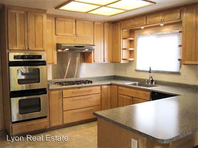 Building Photo - 1700 Manzanita Ln