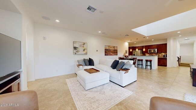 Building Photo - 3935 E Rough Rider Rd