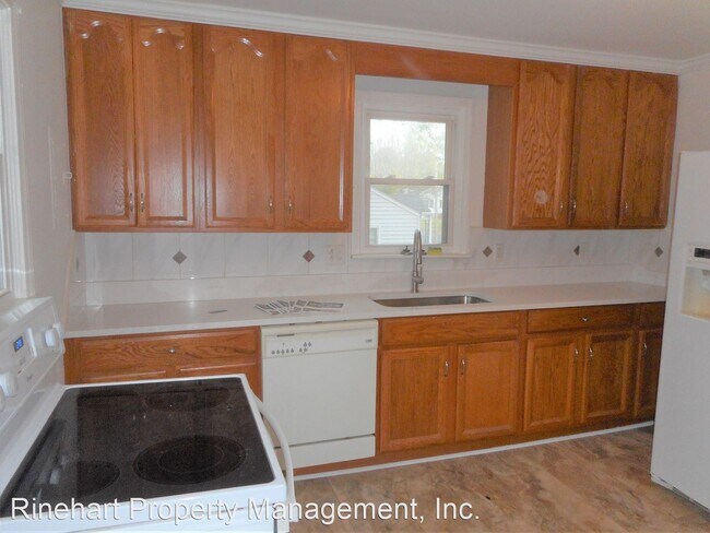 Building Photo - 2 br, 1 bath House - 872 McNair Street