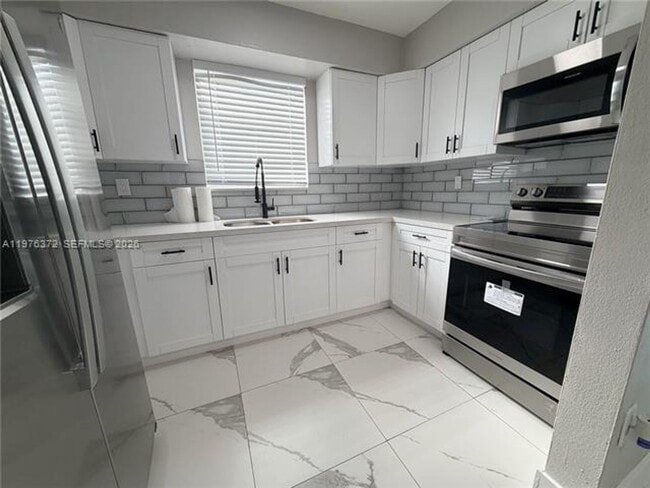 Foto del edificio - 508 E 23rd St