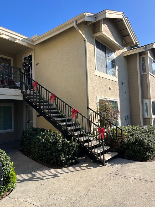 Foto del edificio - 3545 Grove St