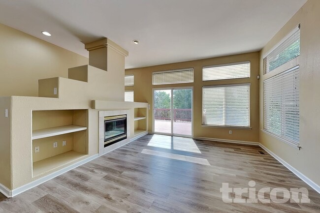 Building Photo - 5971 S Zeno Ct