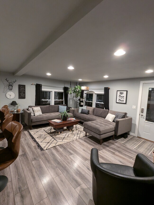 Foto del edificio - 3751 County Road P