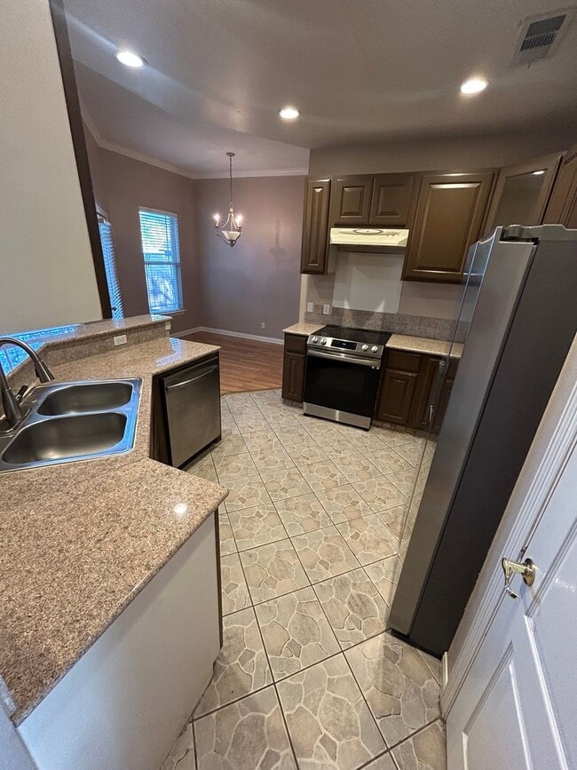 Photo - 520 Alcalde St Apartment