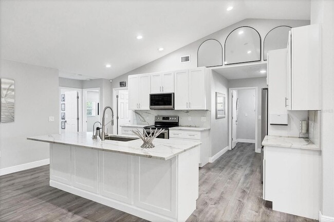 Building Photo - 618 Eastpointe Ct