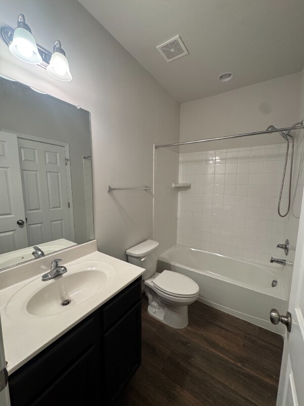 Building Photo - 16108 Coolidge Ave